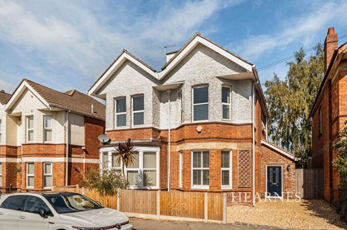3 Bedroom Detached House For Sale In Richmond Wood Road, Bournemouth, BH8