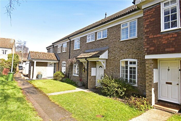 2 Bedroom Terraced House For Sale In Gayton Close, Trumpington, Cambridge, CB2