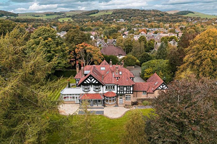 6 Bedroom Detached House For Sale In Temple Road, Buxton, Derbyshire, SK17