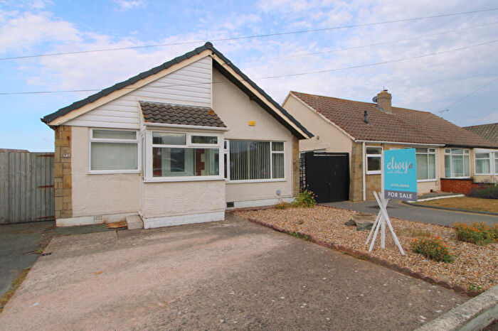 2 Bedroom Bungalow For Sale In Lon Y Cyll, Pensarn, Abergele, LL22