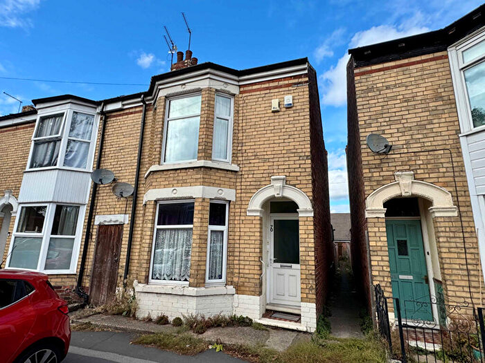 2 Bedroom End Of Terrace House For Sale In Goddard Avenue, Hull, HU5