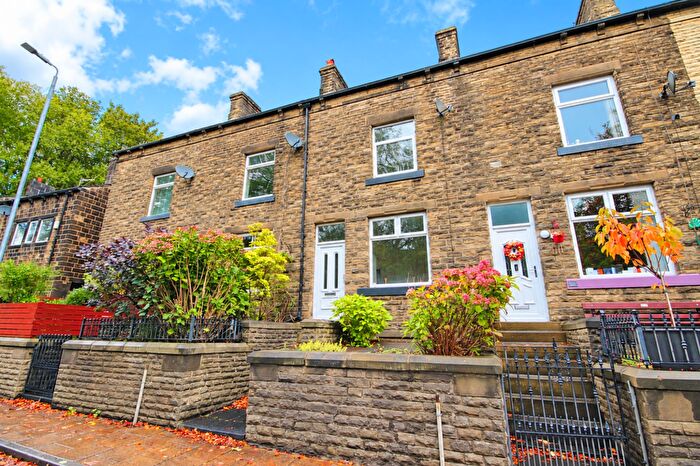 4 Bedroom Terraced House To Rent In Burnley Road, Todmorden, OL14
