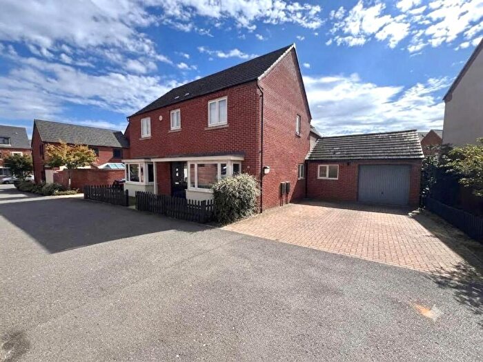 4 Bedroom Detached House For Sale In Kent Road South, St. Crispin, Northampton, NN5