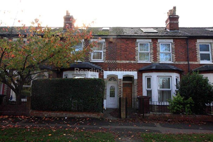 5 Bedroom House To Rent In Palmer Park Avenue, Reading, RG6