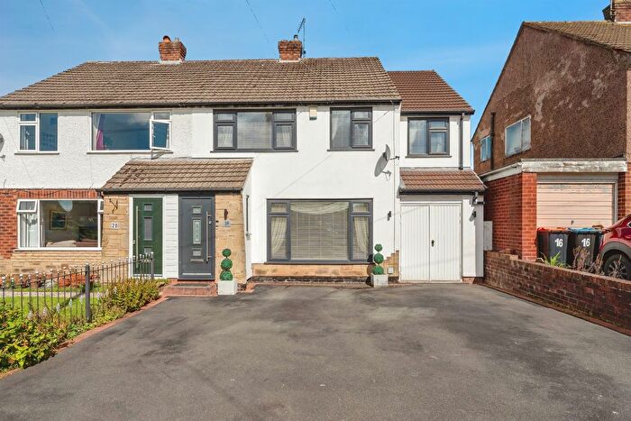4 Bedroom Semi-Detached House For Sale In Buckingham Avenue, Vicars Cross, Chester, CH3