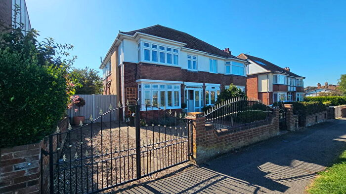 4 Bedroom Semi-Detached House For Sale In Westbrook Avenue, Margate, CT9