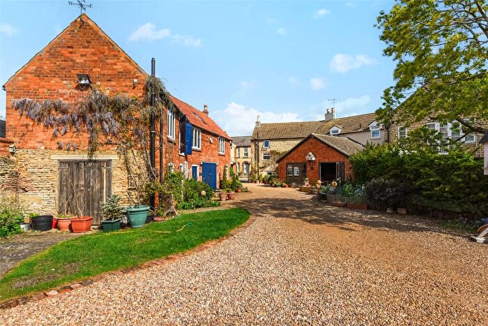 5 Bedroom Detached House For Sale In High Street, Harrold, Bedfordshire, MK43