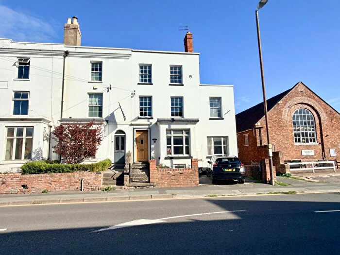 5 Bedroom End Of Terrace House For Sale In Barton Road, Tewkesbury, GL20