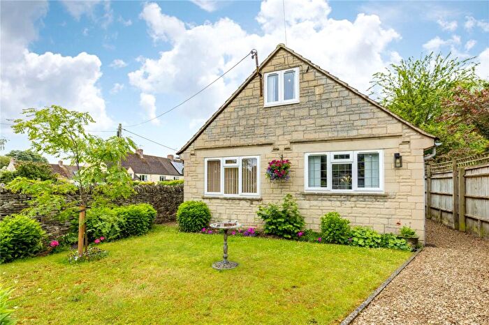 3 Bedroom Bungalow For Sale In The Green, Quenington, Cirencester, Gloucestershire, GL7