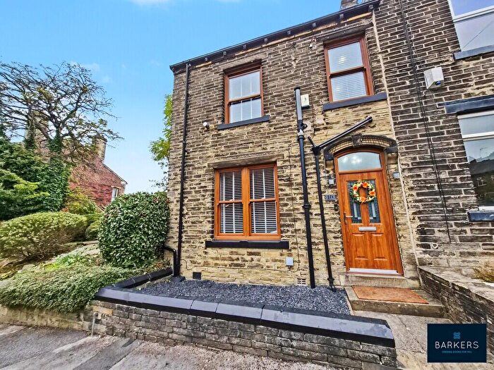 3 Bedroom End Of Terrace House For Sale In Vine Street, Cleckheaton, BD19