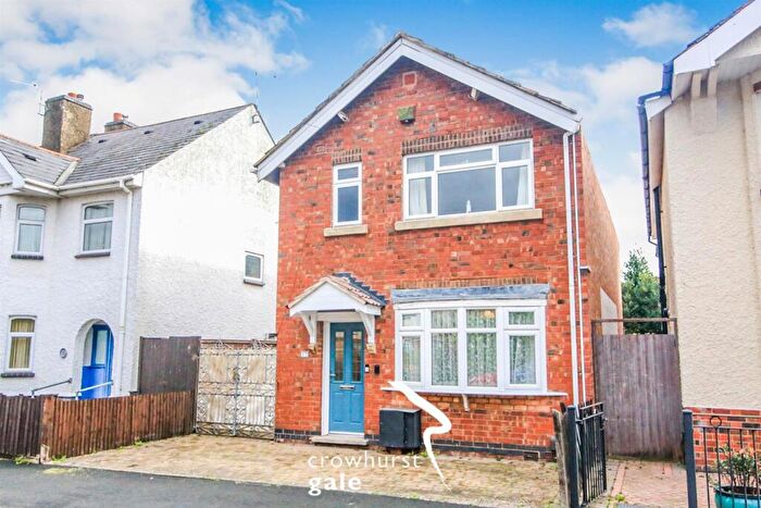 3 Bedroom Detached House For Sale In Dalkeith Avenue, Rugby, CV22