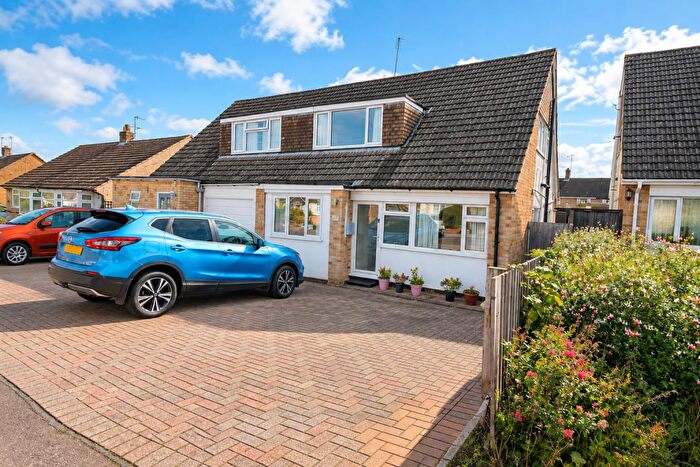 4 Bedroom Semi-Detached House For Sale In St Lukes Close, Spratton, Northampton, NN6