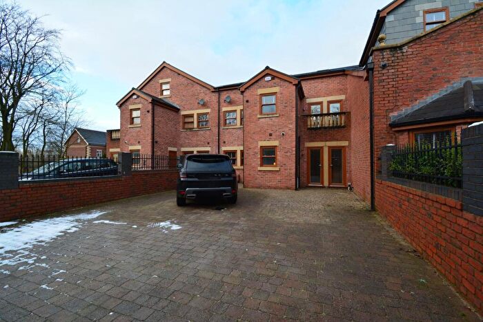 4 Bedroom Detached House For Sale In Brackley Lane, Bolton, BL5