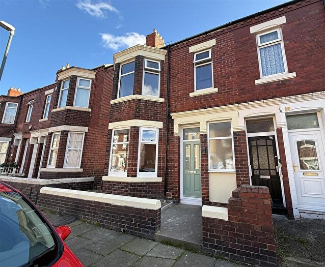 3 Bedroom Terraced House For Sale In Gordon Road, South Shields, NE34