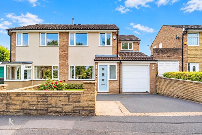 3 Bedroom Semi-Detached House For Sale In Pickup Road, Rishton, Blackburn, BB1
