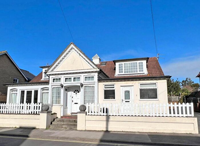 2 Bedroom Terraced House For Sale In High Street, Milford On Sea, Lymington, SO41