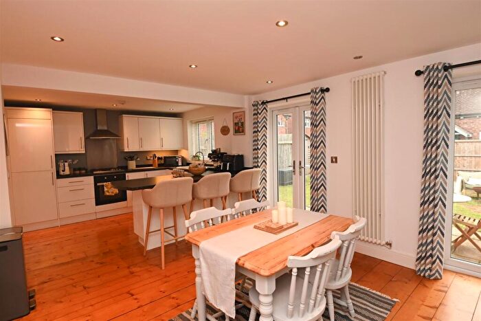3 Bedroom Detached House For Sale In Askew Grove, Repton, DE65