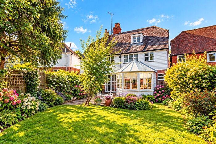 5 Bedroom Semi-Detached House For Sale In High Street, Lamberhurst, TN3