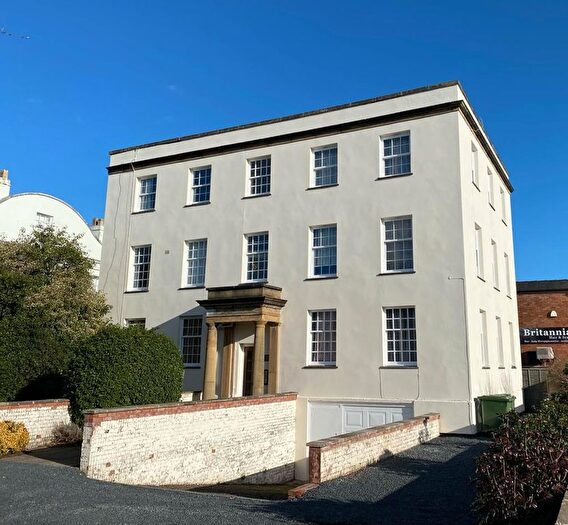 2 Bedroom Flat To Rent In Britannia Square, Worcester, WR1