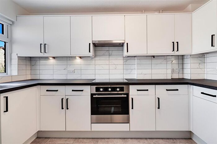 2 Bedroom Property To Rent In Little Meadow, Bar Hill, Cambridge, CB23