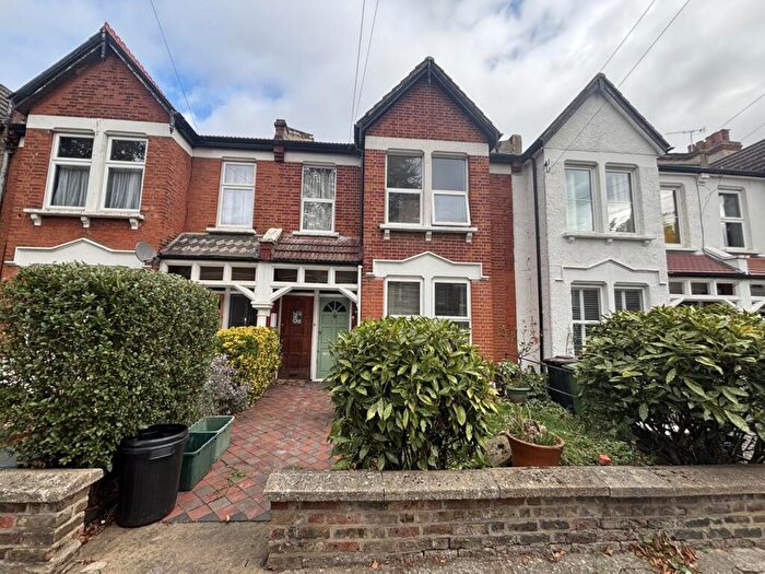3 Bedroom House To Rent In Samos Road, London, SE20