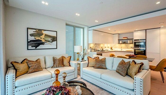3 Bedroom Flat To Rent In Edgware Road, Garrett Mansions, Paddington, W2