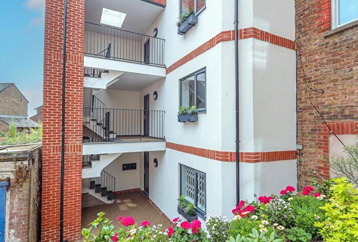 2 Bedroom Apartment To Rent In Church Road, Burgess Hill, RH15