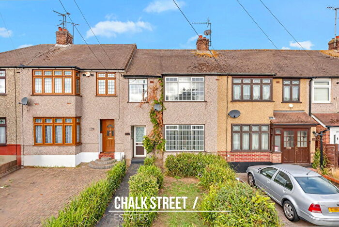 3 Bedroom Terraced House For Sale In Havering Road, Romford, RM1