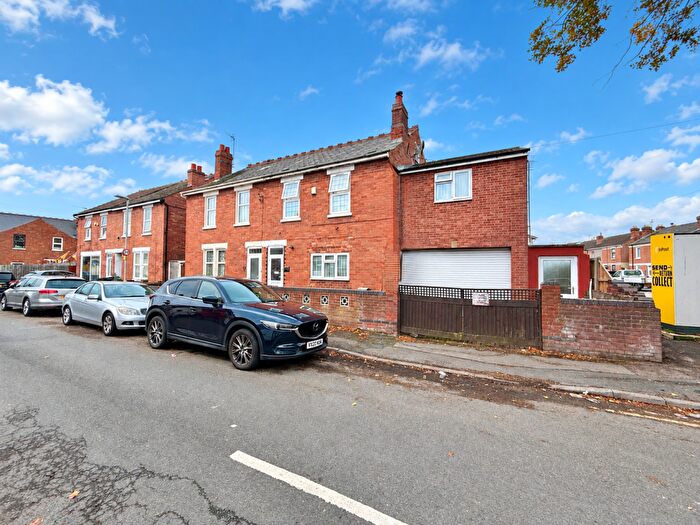5 Bedroom Semi-Detached House For Sale In St. Aldwyn Road, Gloucester, GL1
