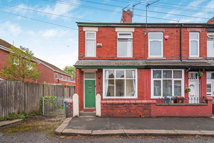 1 Bedroom End Of Terrace House For Sale In Provident Avenue, Manchester, M19