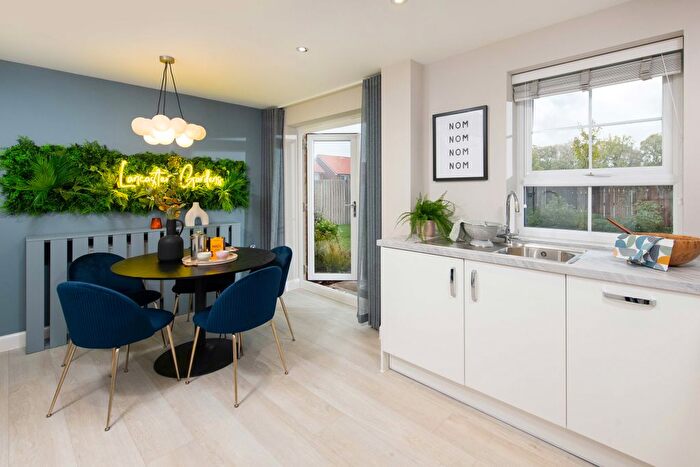 3 Bedroom End Of Terrace House For Sale In "Maidstone" At Lodge Lane, Dinnington, Sheffield, S25
