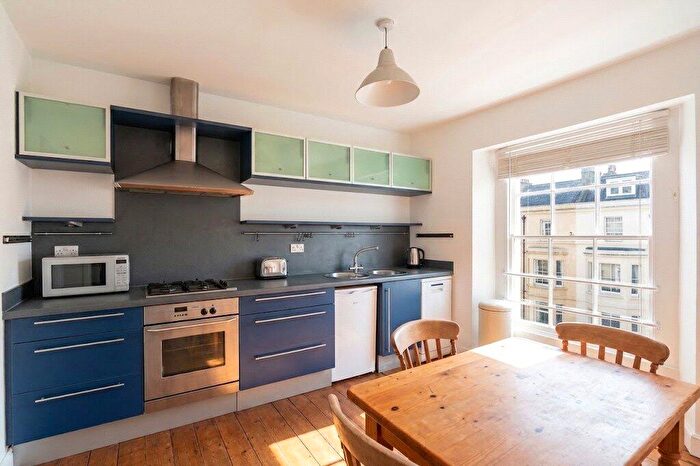 2 Bedroom Apartment For Sale In West Park, Clifton, Bristol, BS8