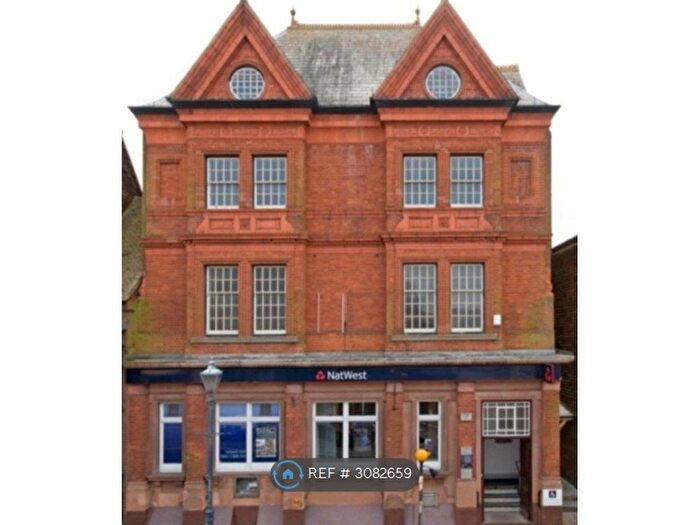 2 Bedroom Flat To Rent In High Street, Sevenoaks, TN13
