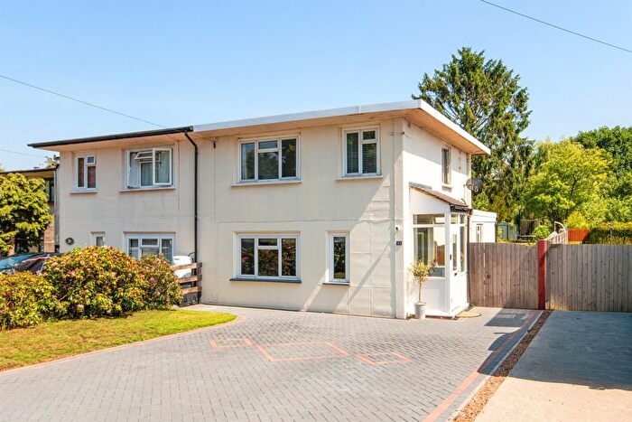 3 Bedroom Semi-Detached House For Sale In Leigh Road, Hildenborough - Chain Free, TN11