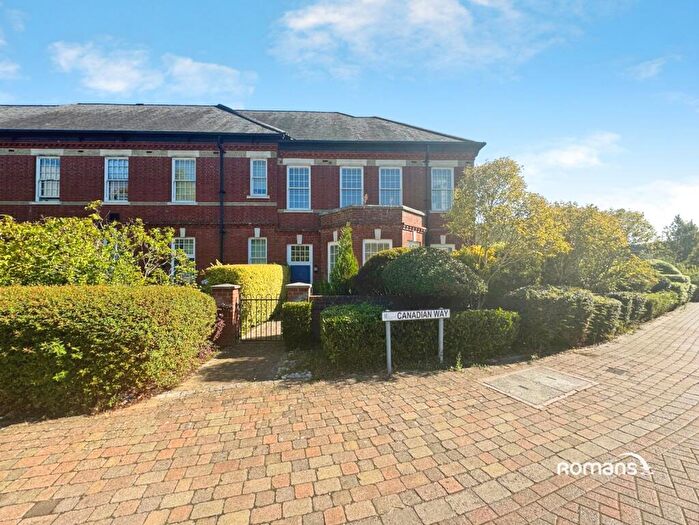 4 Bedroom End Of Terrace House For Sale In Canadian Way, Basingstoke, Hampshire, RG24