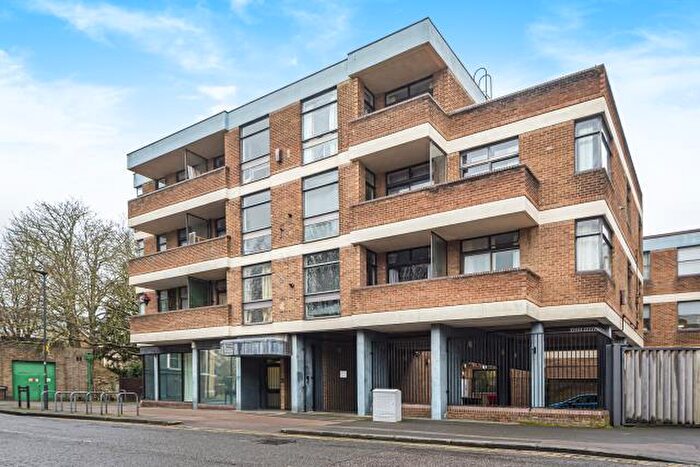 1 Bedroom Flat To Rent In Albion Place, Oxford, OX1