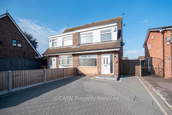 3 Bedroom Semi-Detached House For Sale In Neston Drive, Nottingham, NG6
