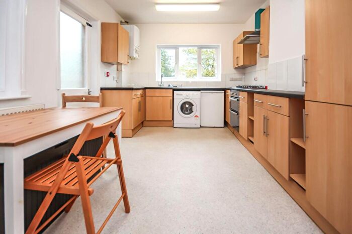 5 Bedroom Detached House To Rent In Osborne Road, Bournemouth, BH9