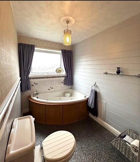3 Bedroom Detached House For Sale In Bushfield Road, Scunthorpe, DN16