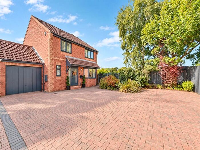 4 Bedroom House For Sale In The Avenue, Harlington, Doncaster, DN5