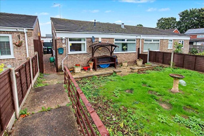 2 Bedroom Bungalow For Sale In School Avenue, Hucknall, Nottingham, Nottinghamshire, NG15