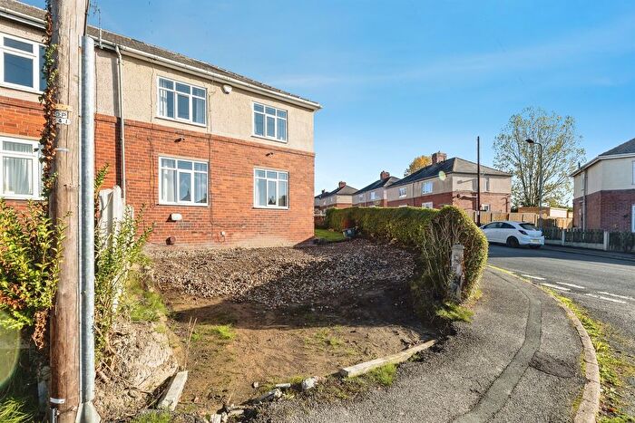 3 Bedroom Semi-Detached House For Sale In Park Road, Grimethorpe, Barnsley, S72