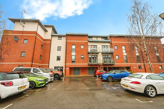 1 Bedroom Apartment For Sale In Waters Edge, Stourport-On-Severn, DY13