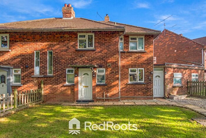 3 Bedroom Semi-Detached House For Sale In Amersall Road, Doncaster, South Yorkshire, DN5