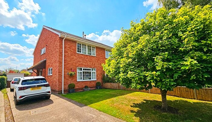 3 Bedroom Semi-Detached House For Sale In White House Drive, Hereford, HR2