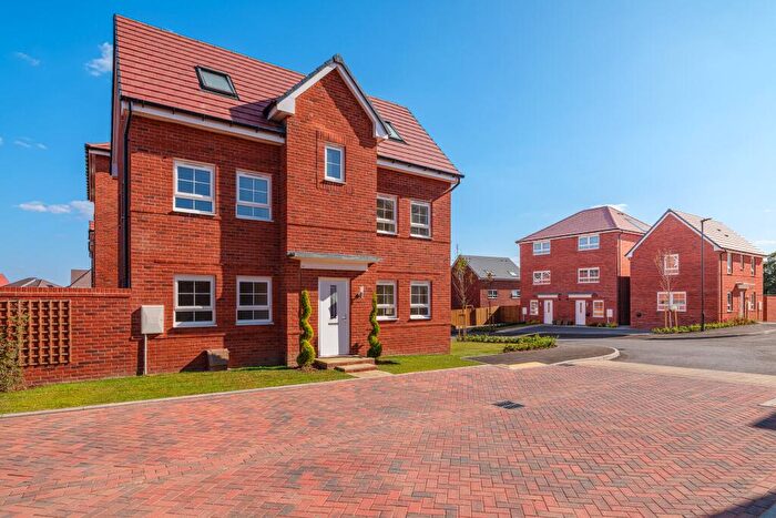 4 Bedroom Detached House For Sale In Stratford Drive Overstone, NN6