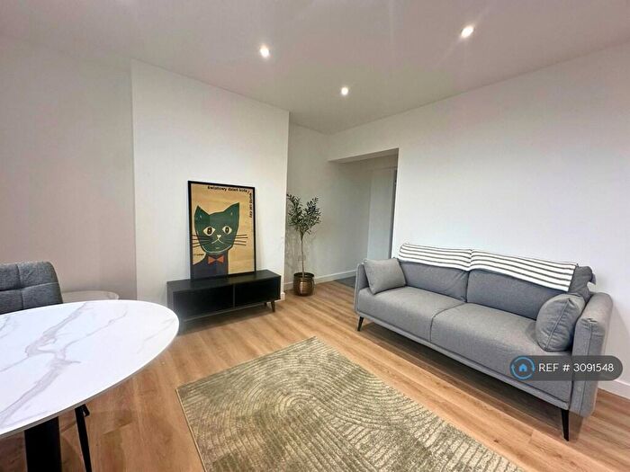 1 Bedroom Flat To Rent In Crossley St, Wetherby, LS22