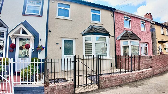 3 Bedroom Terraced House For Sale In Bedwellty Road, Cefn Fforest, Blackwood, NP12