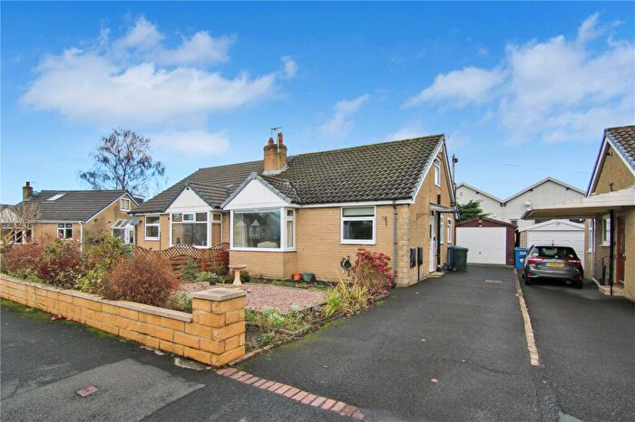 2 Bedroom Bungalow For Sale In Churchill Way, Cross Hills, BD20