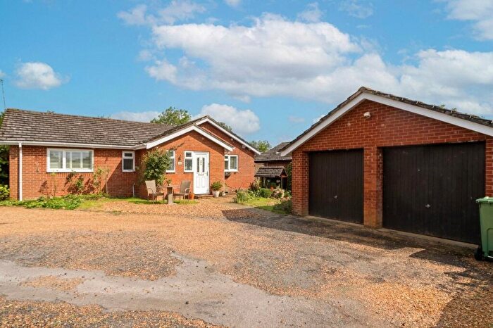 3 Bedroom Bungalow For Sale In Fairways, Two Mile Ash, Milton Keynes, Buckinghamshire, MK8